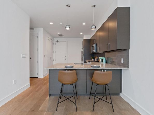 222 West Ave 2403, Austin TX 78701