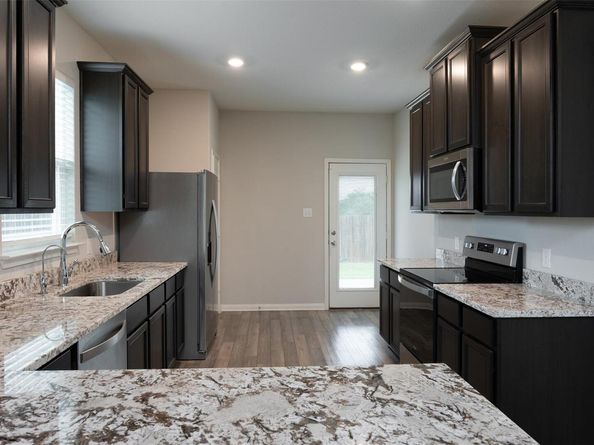 521 Congress WAY, Liberty Hill TX 78642