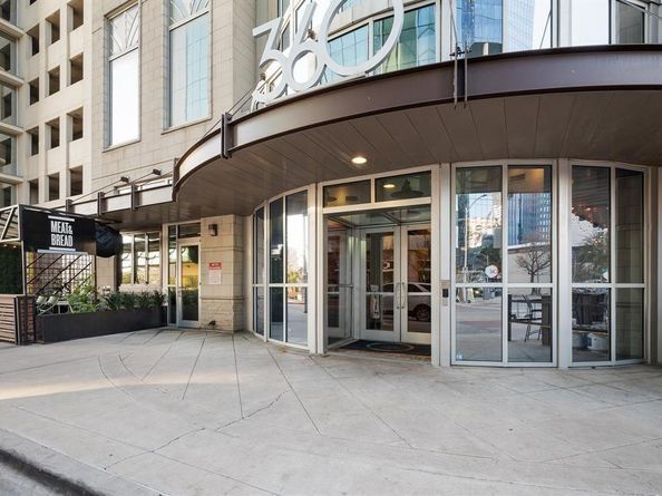 360 Nueces ST 1703, Austin TX 78701