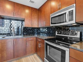 360 Nueces ST 1703, Austin TX 78701