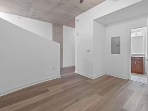 360 Nueces ST 1703, Austin TX 78701