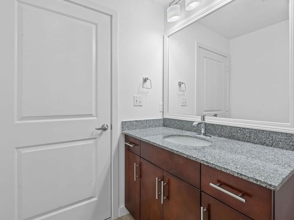 360 Nueces ST 1703, Austin TX 78701