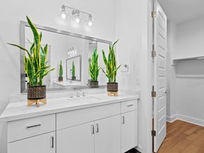 2505 Bluebonnet Ave 16, Austin TX 78704