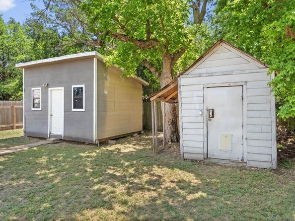 1125 Christie DR, Austin TX 78721