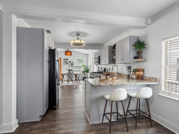 1125 Christie DR, Austin TX 78721