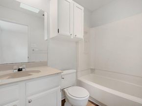 7825 Beauregard CIR 4, Austin TX 78745
