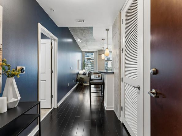 360 Nueces ST 3106, Austin TX 78701