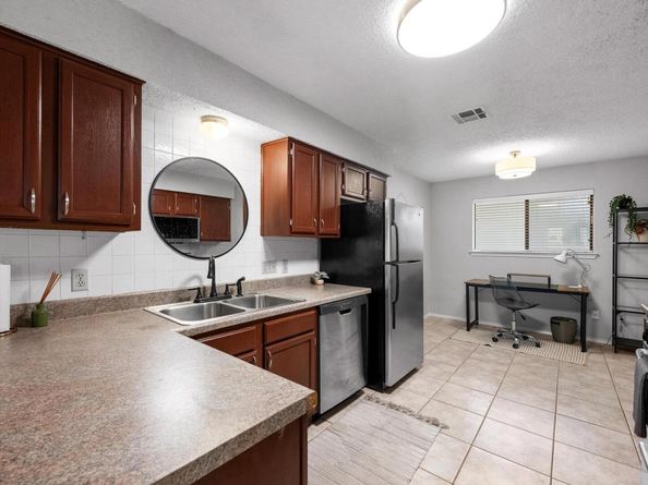 8406 Copano DR, Austin TX 78749