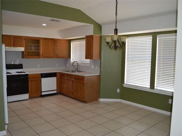 7412 Crepe Myrtle DR, Austin TX 78744