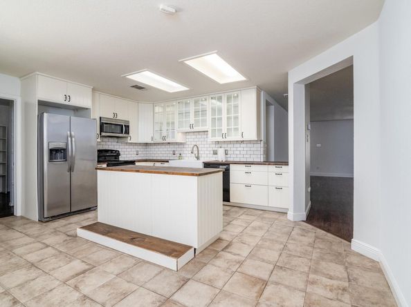 2417 Riker Ridge TRL, Austin TX 78748