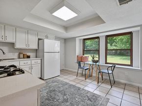 7304 Beckett RD, Austin TX 78749