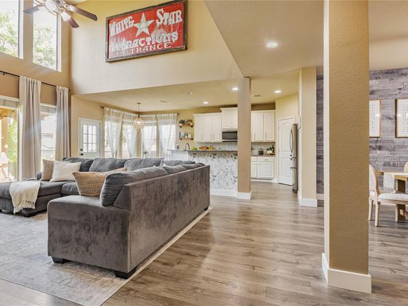 607 Westbury LN, Georgetown TX 78633