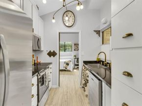 7122 Wood Hollow DR 8, Austin TX 78731