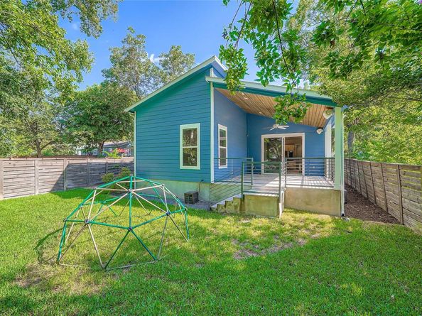 405 W Croslin ST, Austin TX 78752