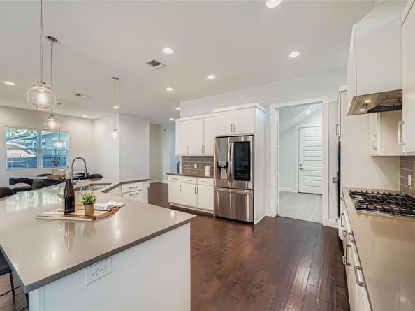 405 W Croslin ST, Austin TX 78752