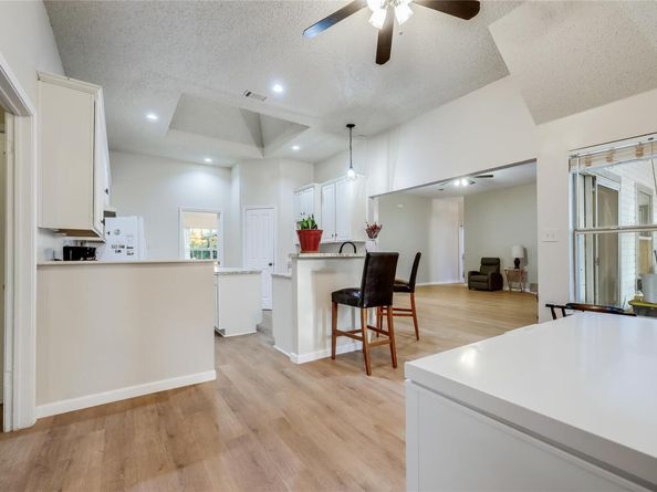 107 Patricia RD, Georgetown TX 78628