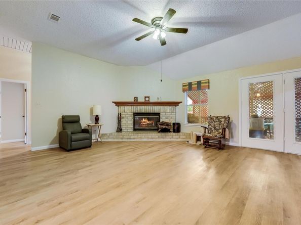 107 Patricia RD, Georgetown TX 78628