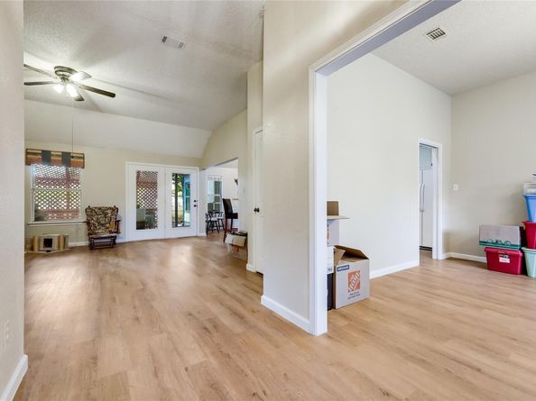 107 Patricia RD, Georgetown TX 78628