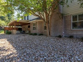 2902 Cedar Crest Cir, Round Rock TX 78665