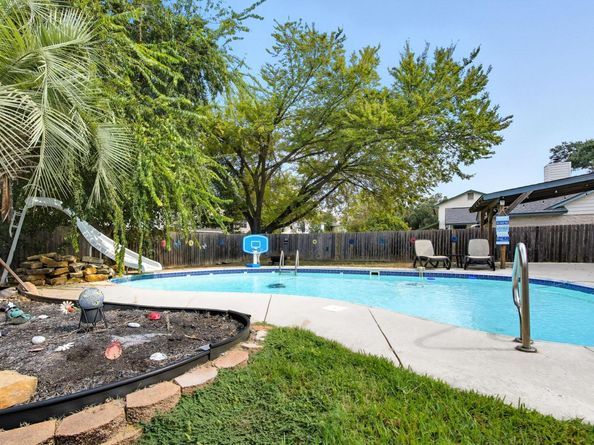 8422 Priest River DR, Round Rock TX 78681