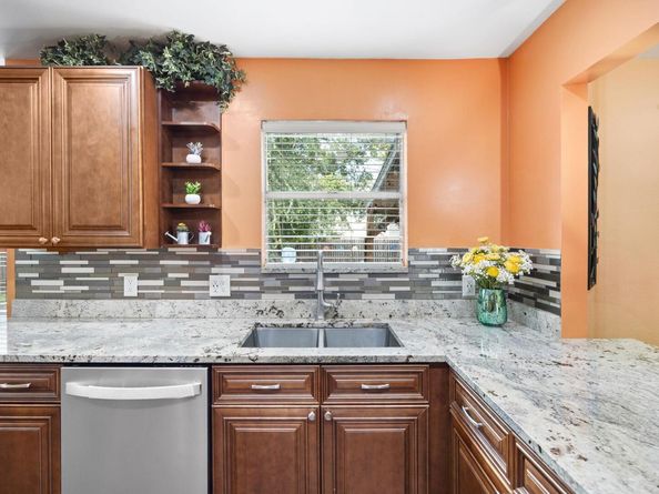 8422 Priest River DR, Round Rock TX 78681