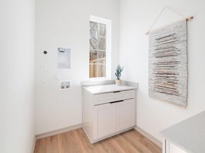 1732 Bunche RD B2, Austin TX 78721