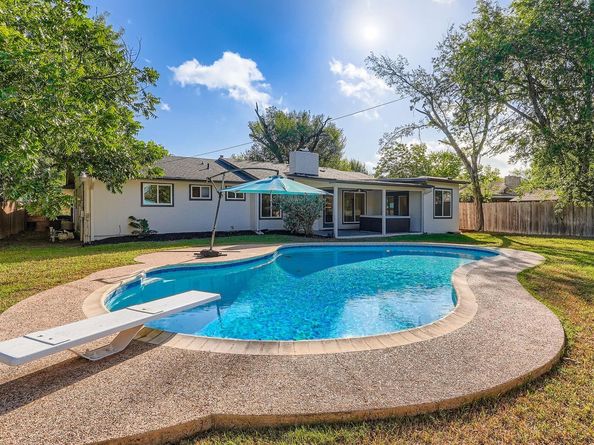 3013 Val DR, Austin TX 78723
