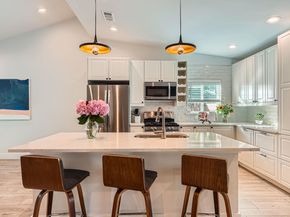 3013 Val DR, Austin TX 78723