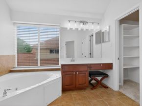 8617 Cobblestone, Austin TX 78735