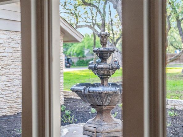 10601 Spicewood PKWY, Austin TX 78750