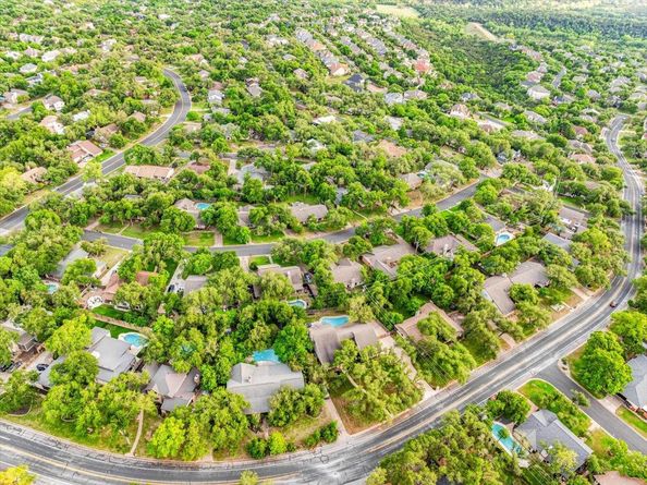10601 Spicewood PKWY, Austin TX 78750
