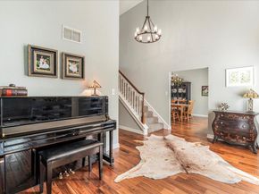 10601 Spicewood PKWY, Austin TX 78750
