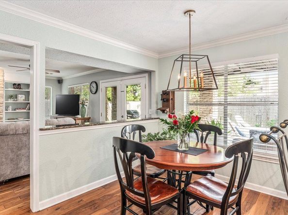 10601 Spicewood PKWY, Austin TX 78750