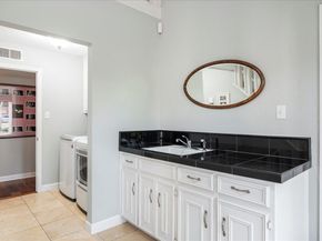 10601 Spicewood PKWY, Austin TX 78750