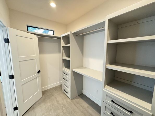 4400 Lindberg LN, Lago Vista TX 78645