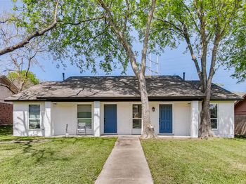 312 W William Cannon DR