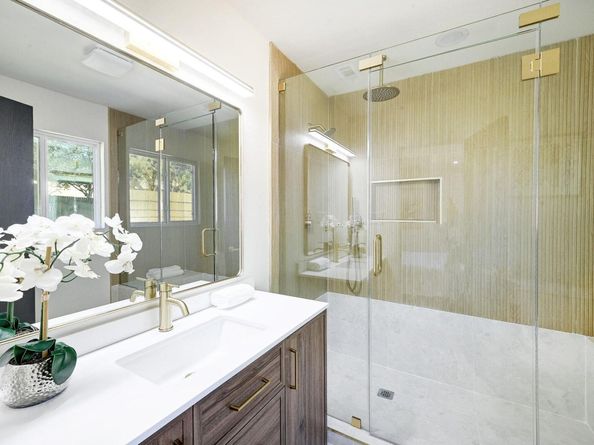 1306 Green Downs DR, Round Rock TX 78664