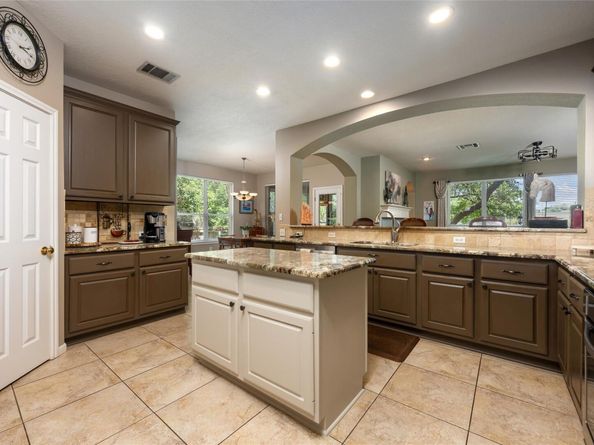 2021 Inverness DR, Round Rock TX 78681