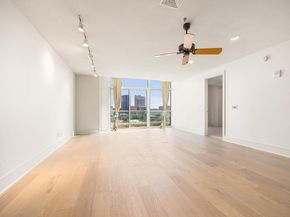 555 E 5th ST 903, Austin TX 78701