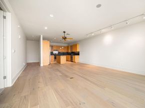 555 E 5th ST 903, Austin TX 78701