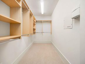 555 E 5th ST 903, Austin TX 78701