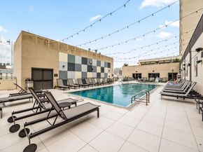 555 E 5th ST 903, Austin TX 78701