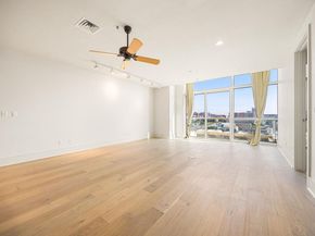 555 E 5th ST 903, Austin TX 78701