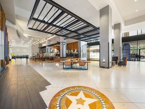 555 E 5th ST 903, Austin TX 78701