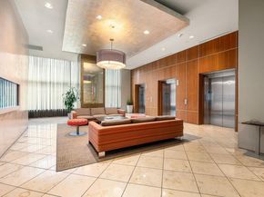 555 E 5th ST 903, Austin TX 78701