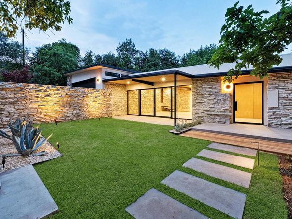 100 Redbud TRL, West Lake Hills TX 78746