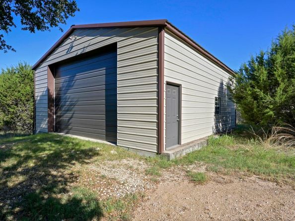 511 County Road 262, Georgetown TX 78633