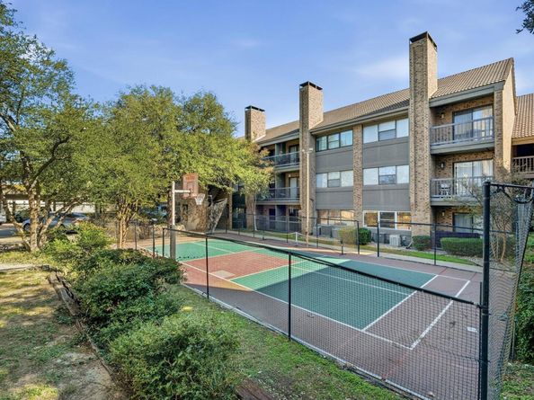 8888 Tallwood DR 2206, Austin TX 78759