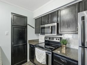 8888 Tallwood DR 2206, Austin TX 78759