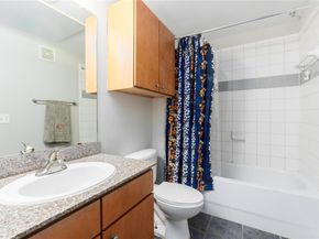 2502 Leon ST 305, Austin TX 78705